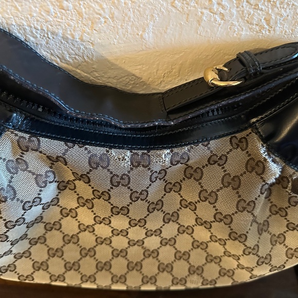 Authentic Gucci Canvas Hobo Shoulder bag with certificate - Picture 3 of 17